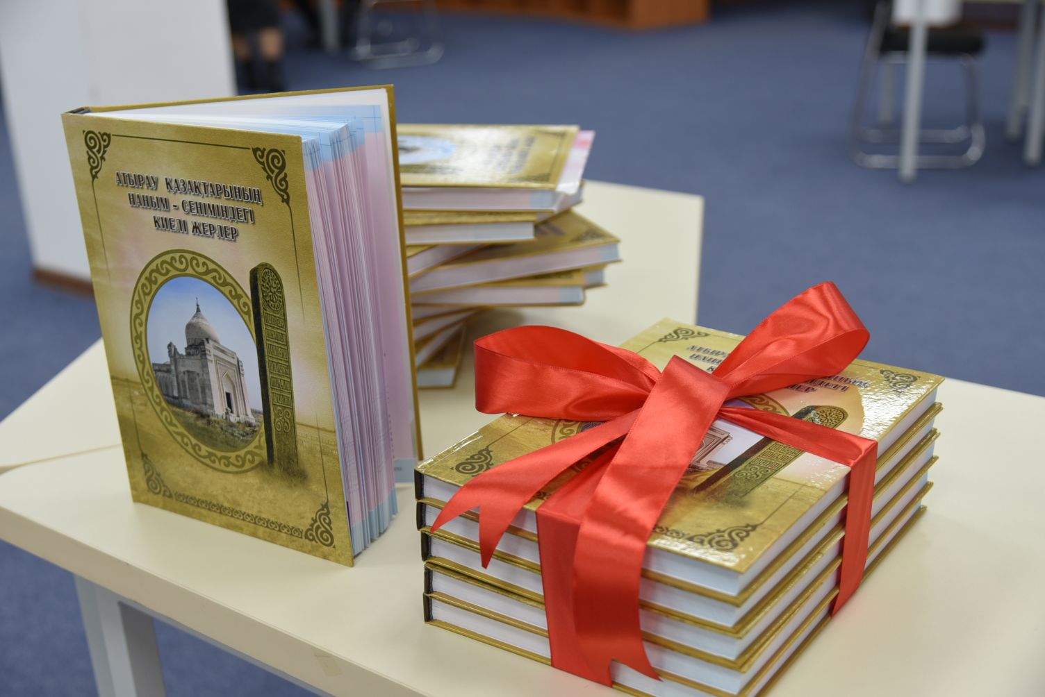 Атырау қазақтарының рухани әлемі: киелі жерлер туралы кітап-альбом таныстырылды