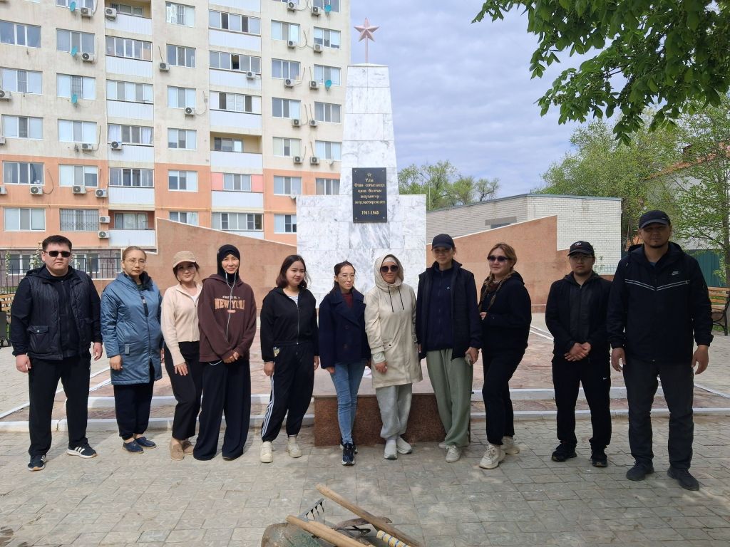 «Ұлы Отан соғысында қаза болған жерлес-жауынгерлерге арналған обелиск» маңына сенбілік ұйымдастырды
